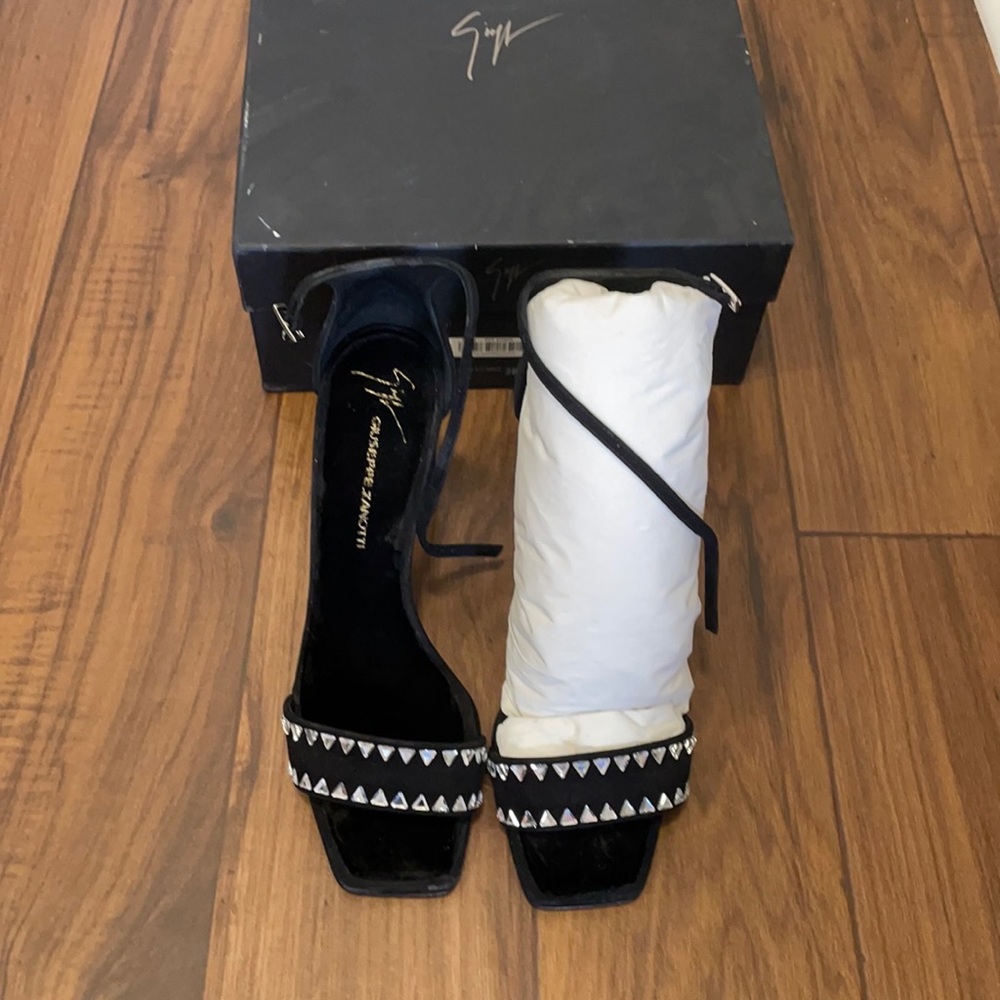 Giuseppe Zanotti CRST Embellished suede heels - Picture 2 of 8